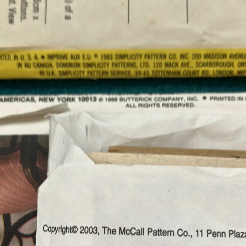 VOGUE MCCALLS SIMPLICITY HOME DECOR IN A SEC & HOME DECOR UNCUT PATTERNS